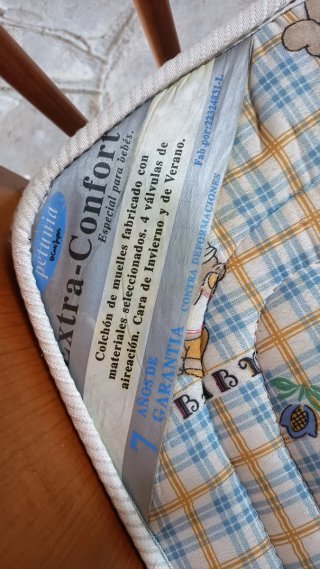 Cuna de madera + colchon