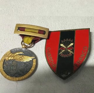 Lote de 2 Insignias Antiguas