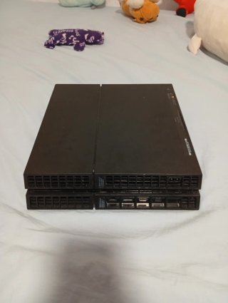 PS4 (PlayStation 4) 1TB + 5 Juegos