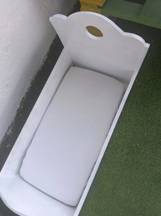 Cuna balancín blanca para bebé