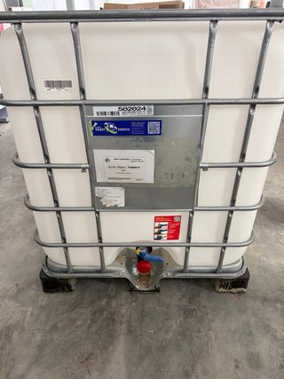 Depósito Agua Plástico 1000L con Jaula