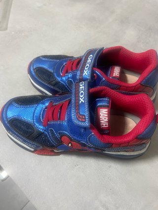 Zapatillas Geox Spiderman con luces