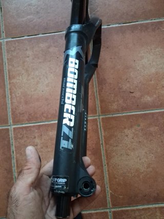 Horquilla Marzocchi Bomber Z1 rueda 27,5