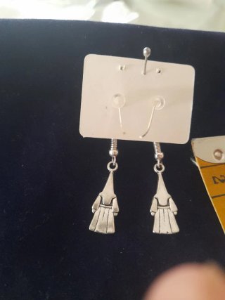 Pendientes Nazareno Plateados