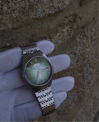 🇯🇵Rare Seiko QZ 0923-8020 Green Fumé Dial • JDM