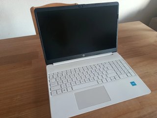 Portátil HP 15s-fq3 N4500 Blanco