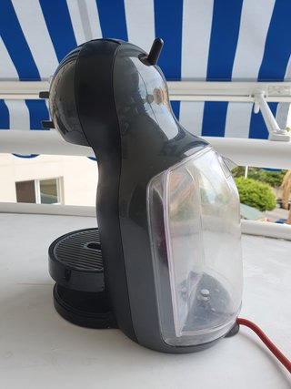Cafetera Dolce Gusto Negra
