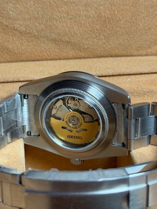 Reloj Seiko Mod Datejust 40mm Plata y Negro