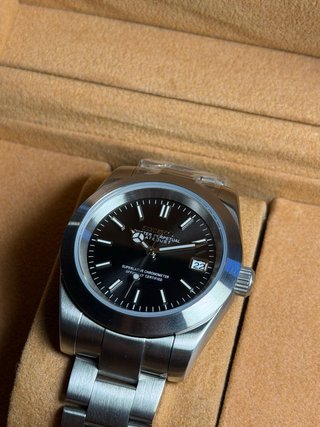 Reloj Seiko Mod Datejust 40mm Plata y Negro
