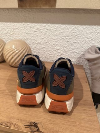 Zapatillas niño azul y verde