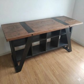 Mesa de Madera y Acero