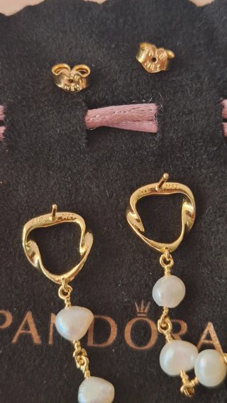 Pendientes Pandora Dorados