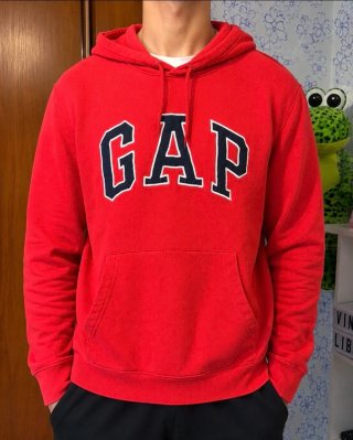 Sudadera con capucha GAP roja