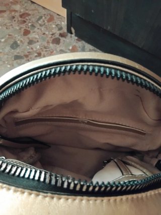 Mini Mochila Dorada