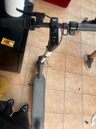 Patinete Eléctrico Audi