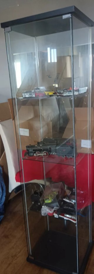 Vetrina IKEA DETOLF Nera e Trasparente