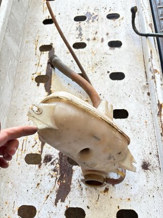 Bote de expansión Lancia Beta