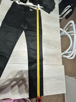 Pantaloni H&M Skin Neri Cerati W24