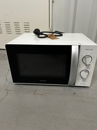 Microondas Cecotec con Grill