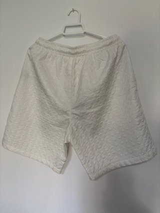 Conjunto blanco texturizado