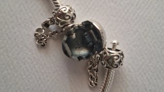 Pulsera Pandora Corazón con Cadena de Seguridad