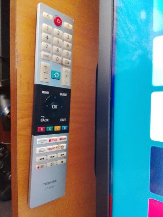 Televisión Toshiba Negra
