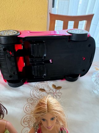 Set de 2 Muñecas Barbie con Coche