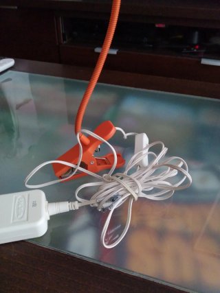 Lámpara de pinza Ikea naranja