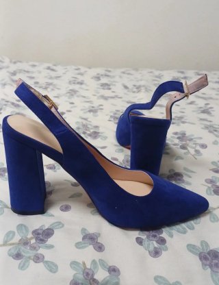 Zapatos de tacón azul slingback Precio negociable