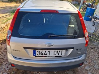 Ford Fiesta Distintivo B