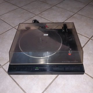 Tocadiscs Denon DP-29F