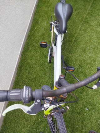 Bicicleta BTWIN 20 blanca