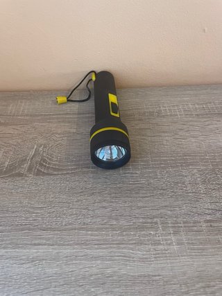 Triángulo de emergencia coche