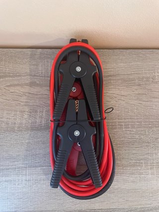 Triángulo de emergencia coche