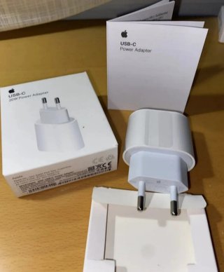 Cargador Apple USB-C 20W (Enchufe Europeo)