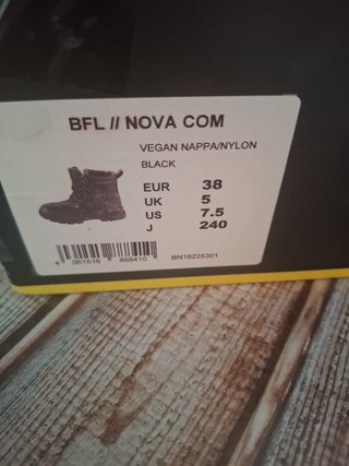 Botas Buffalo Nova Com Talla 38