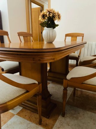 Mesa de Madera Maciza 6 Sillas 90x165 abierta 240.