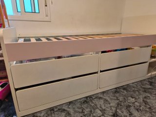 Cama Ikea con almacenaje