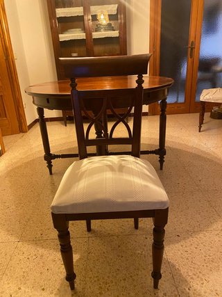 Conjunto de Comedor Clásico de Madera