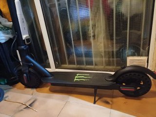 Patinete Eléctrico Negro