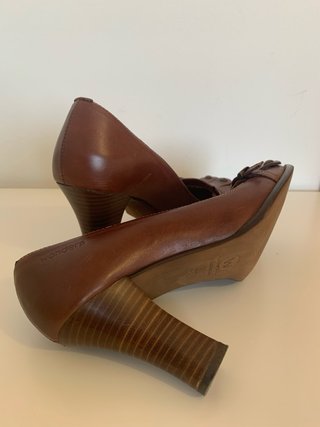 Zapatos de tacón Wonders marrones