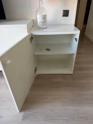 Mueble Besta Ikea Blanco y Transparente