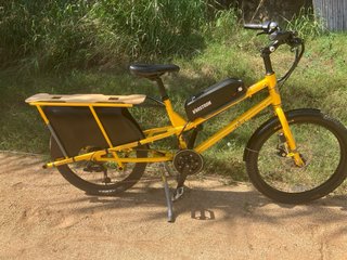 Bicicleta Eléctrica Longtail Yuba Amarilla