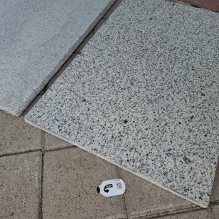 50m2 de Baldosas de Granito Gris 60x40x2,5 cm