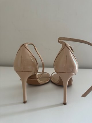 Sandalias de tacón beige Mango