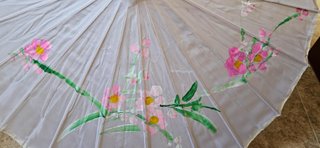 Parasol tradicional con flores pintadas - Cosplay