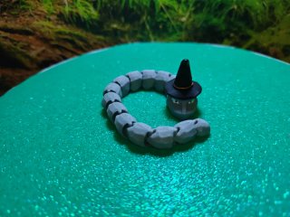 Onix Pokémon Halloween Brujo articulado