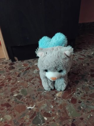 Peluche de Gato con Corazón Pompón