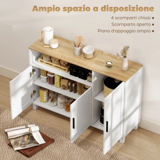 Aparador de cocina de madera con puertas de cierre