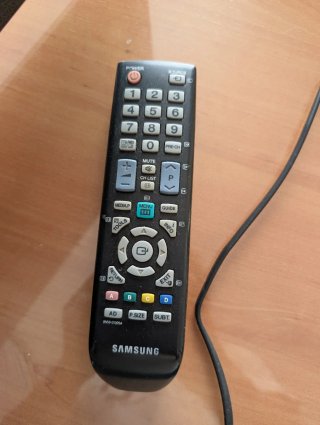 Samsung TV 32" LCD (LE32C350D1W)
